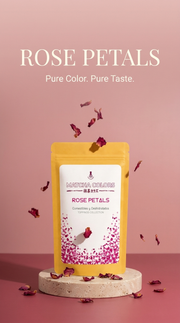 Poster vertical de Rose Petals de Matcha Colors con petalos de rosa cayendo y el lema Pure Color Pure Taste - campaña IA