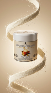 Póster vertical con un remolino de polvo marfil alrededor de la lata de White Matcha Blend de Matcha Colors - campaña IA